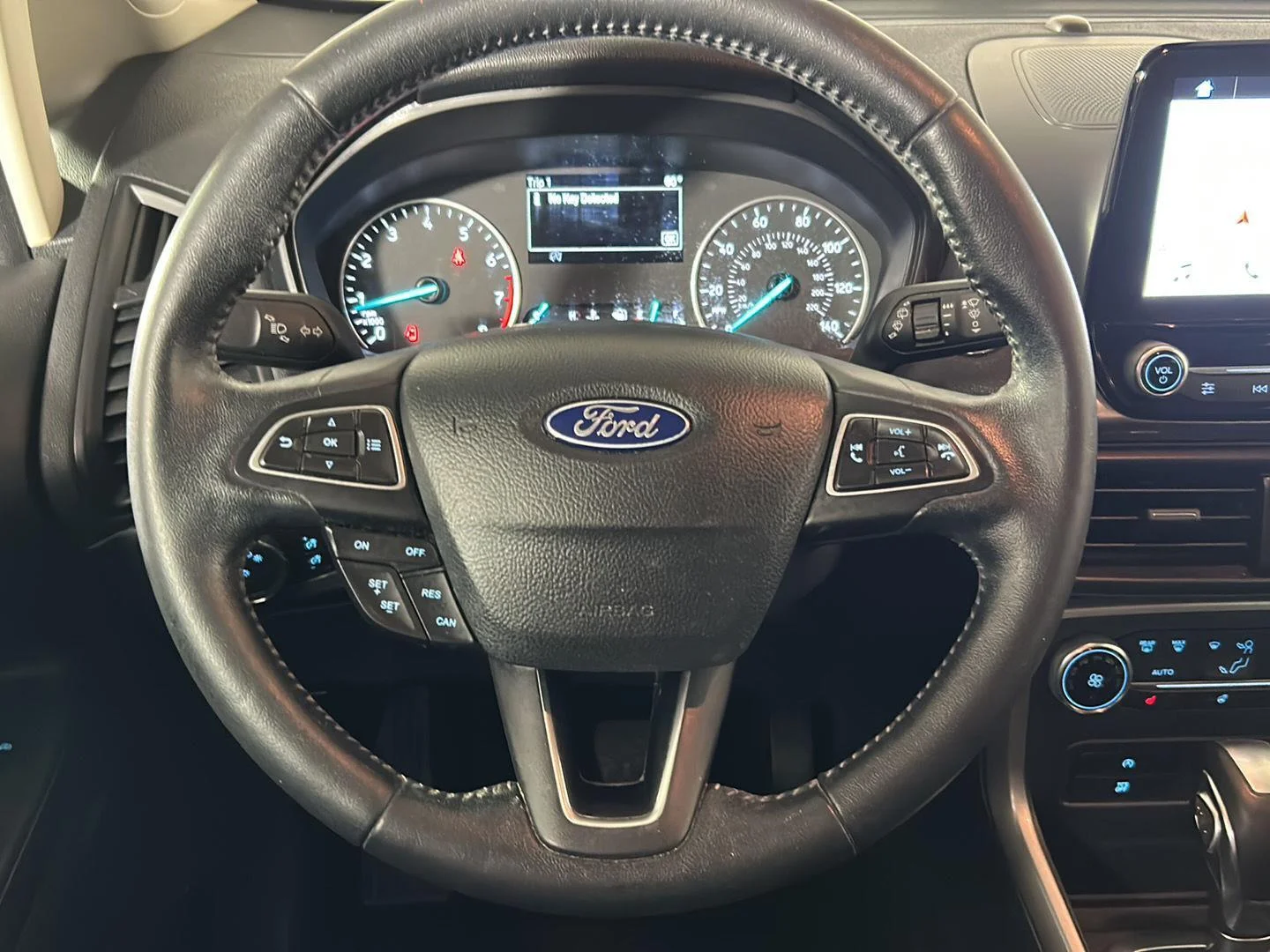 Used 2019 Shadow Black Ford SES image 26