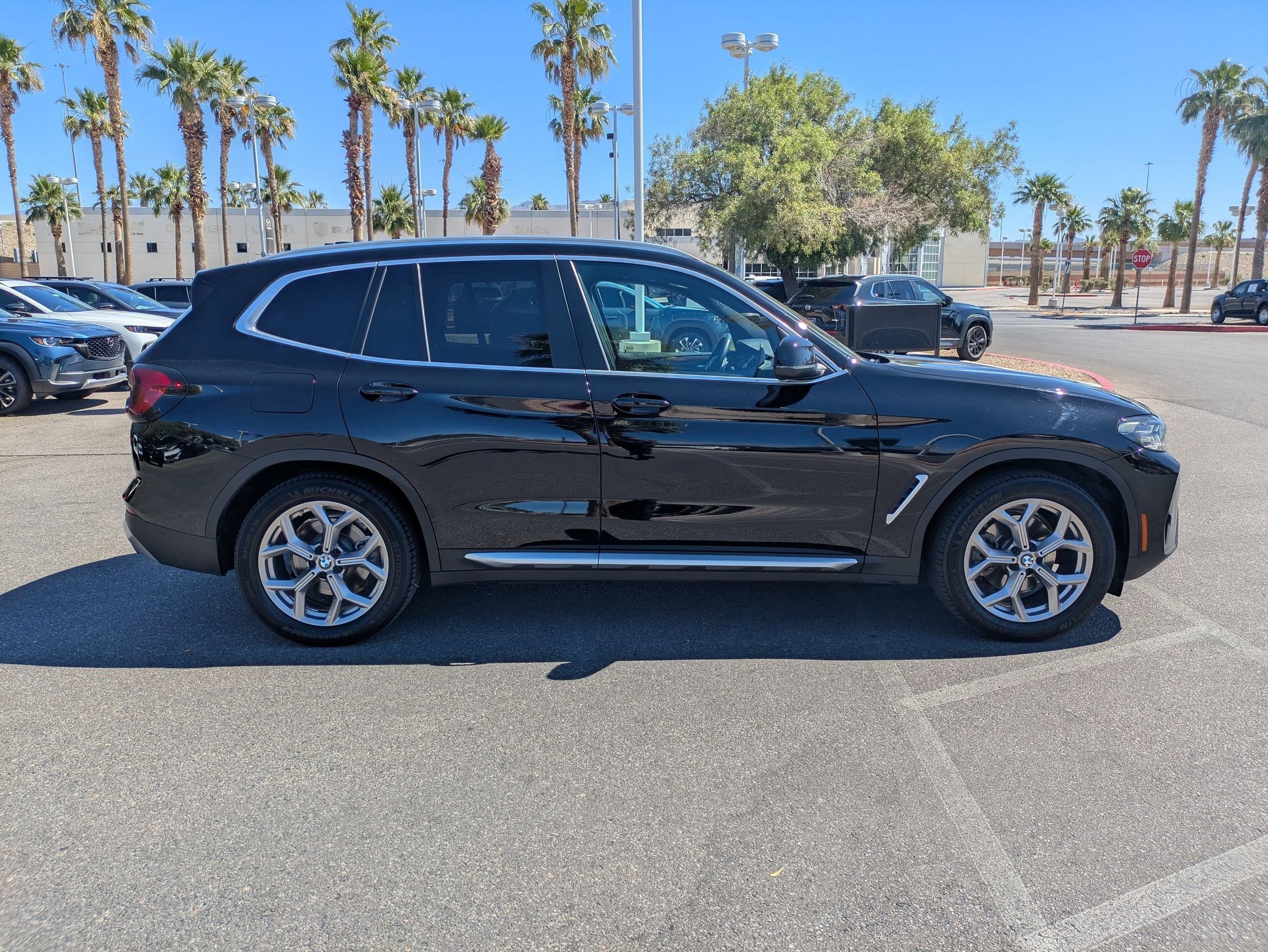 Used 2022 Jet Black BMW sDrive30i image 6