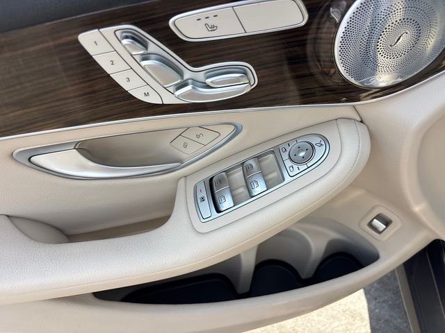 Used 2019  Mercedes-Benz GLC 300 image 16