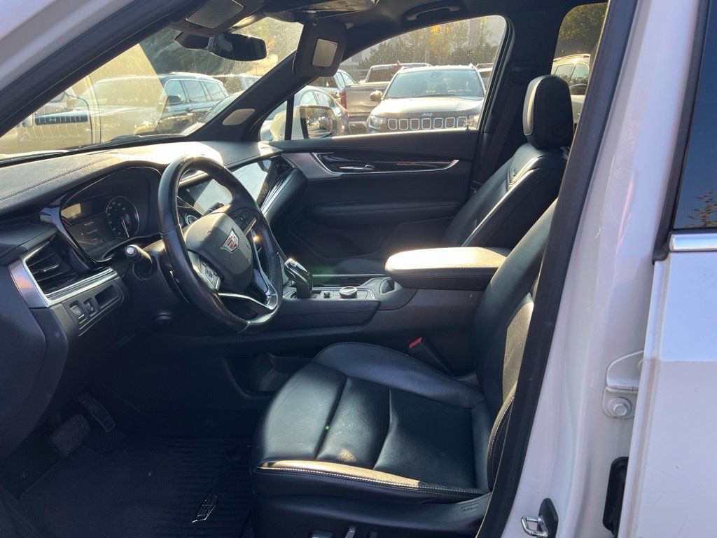 Used 2023 White Cadillac Premium Luxury image 10