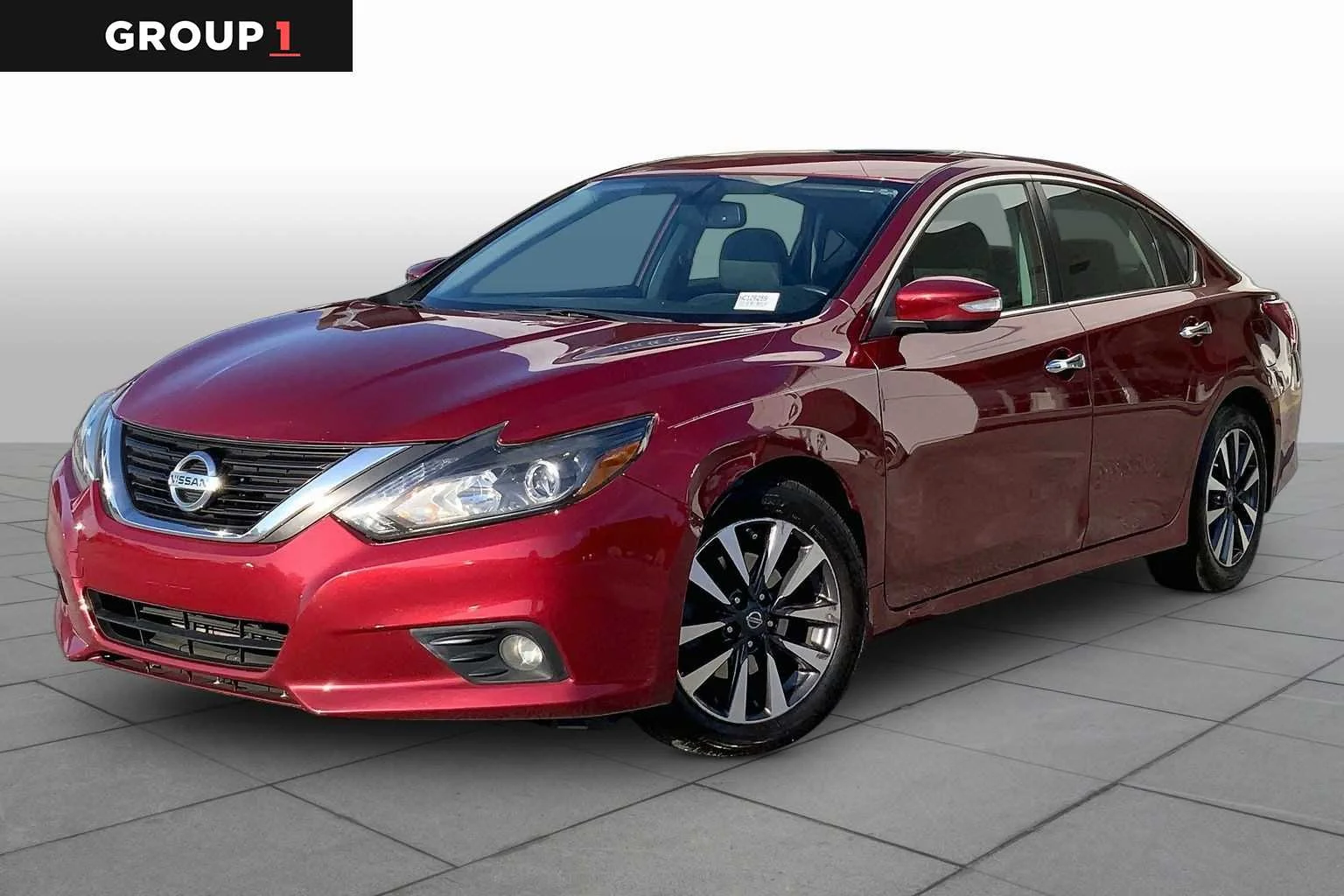 Cayenne Red 2017 Nissan Altima 2.5 SL Sedan Front-Wheel Drive