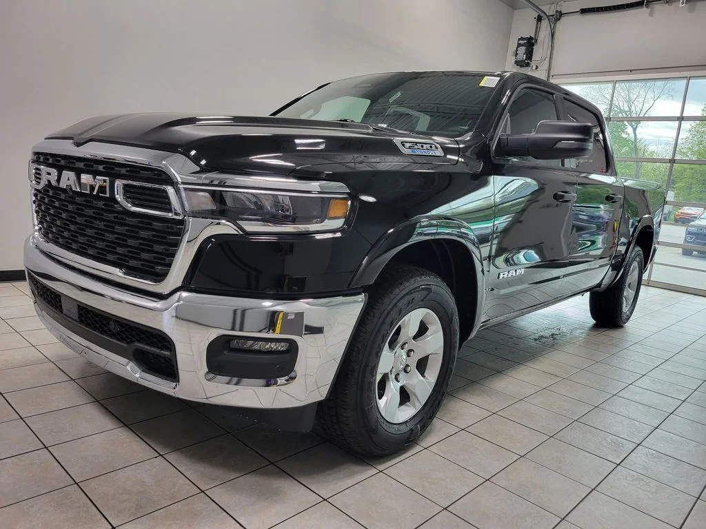 New 2026 Diamond Black Crystal Pearl-Coat Exterior Paint RAM Big Horn/Lone Star image 3