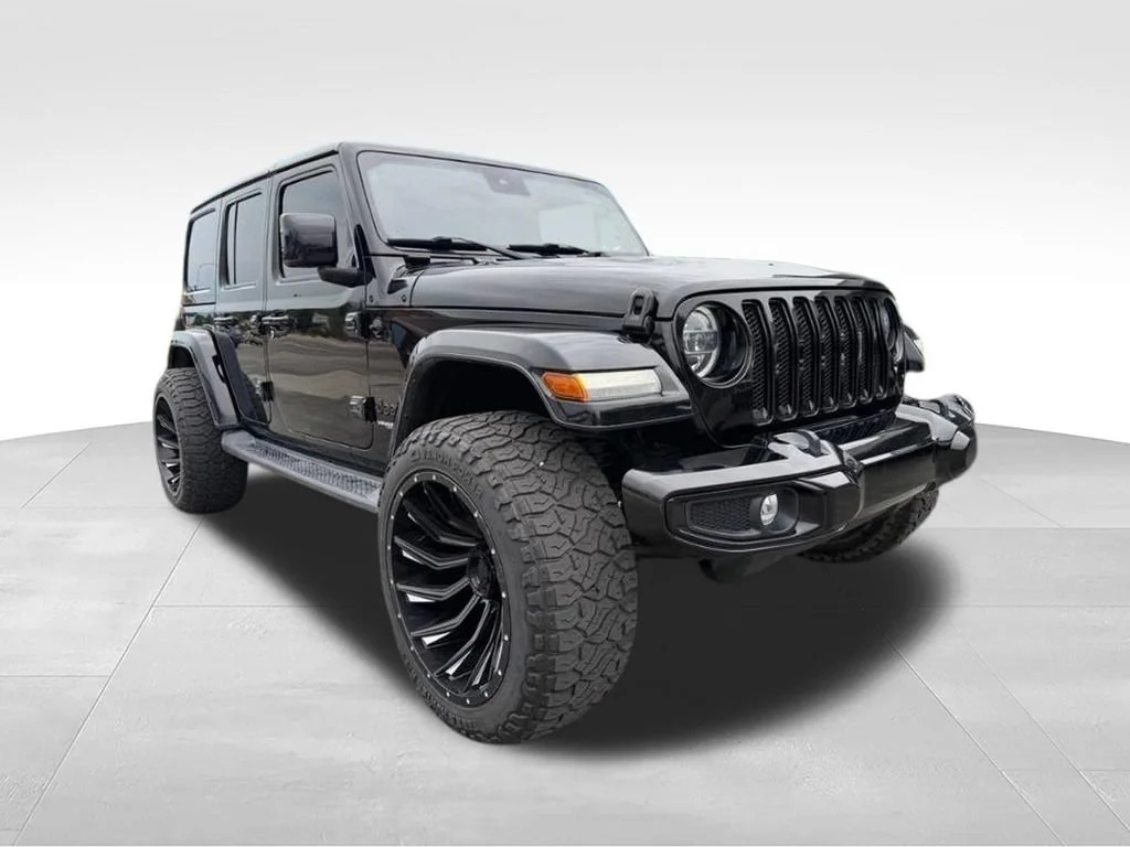 Used 2021 Black Jeep Unlimited Sahara image 7