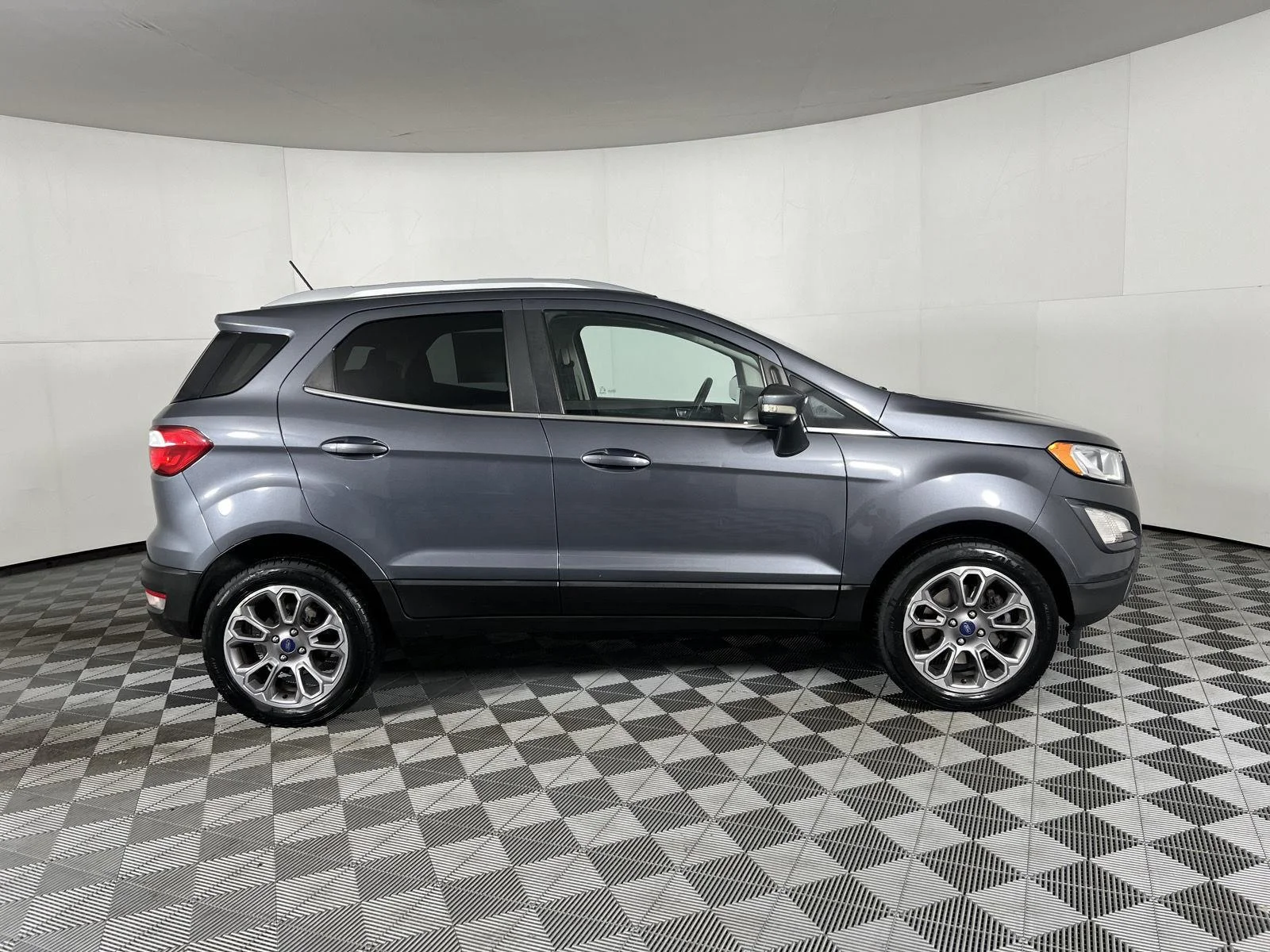 Used 2019 Gy Ford Titanium image 32