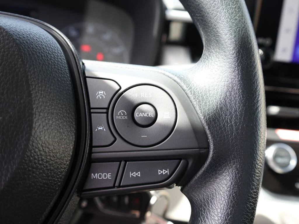 Used 2025 White Toyota LE image 30