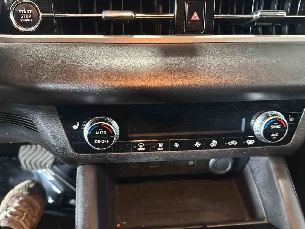 Used 2024 Black Mitsubishi SE Black Edition image 46