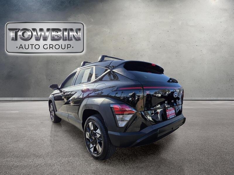 Used 2025 Black Hyundai SEL image 7