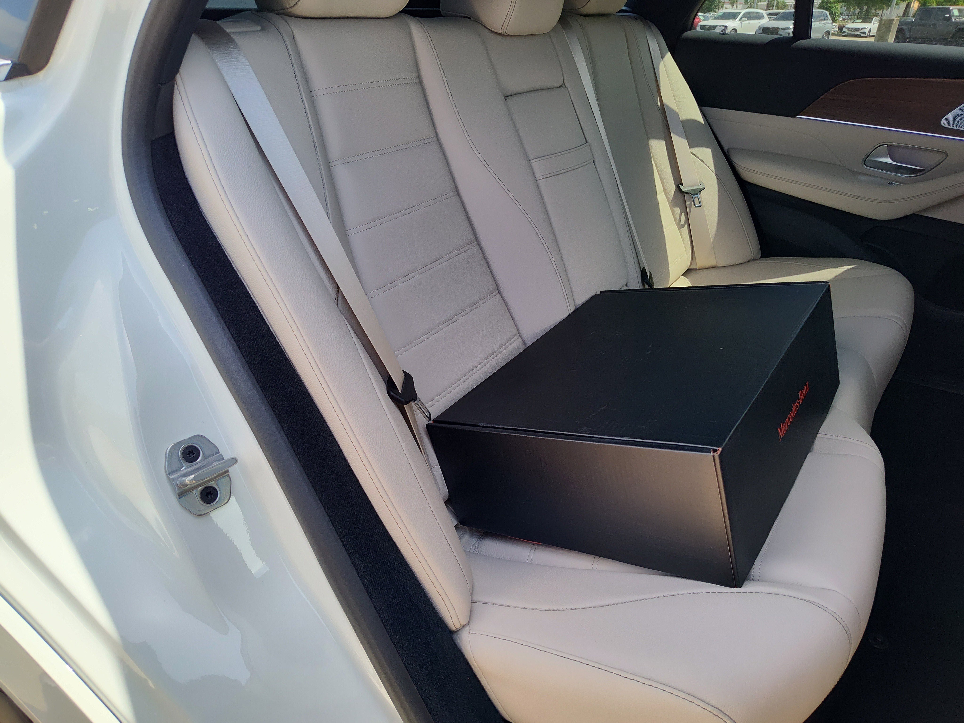 New 2026 Polar White Mercedes-Benz GLE 450 image 28