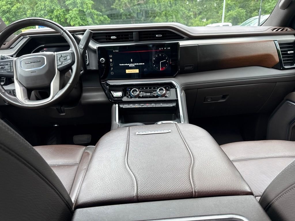 Used 2024 Silver GMC Denali image 19