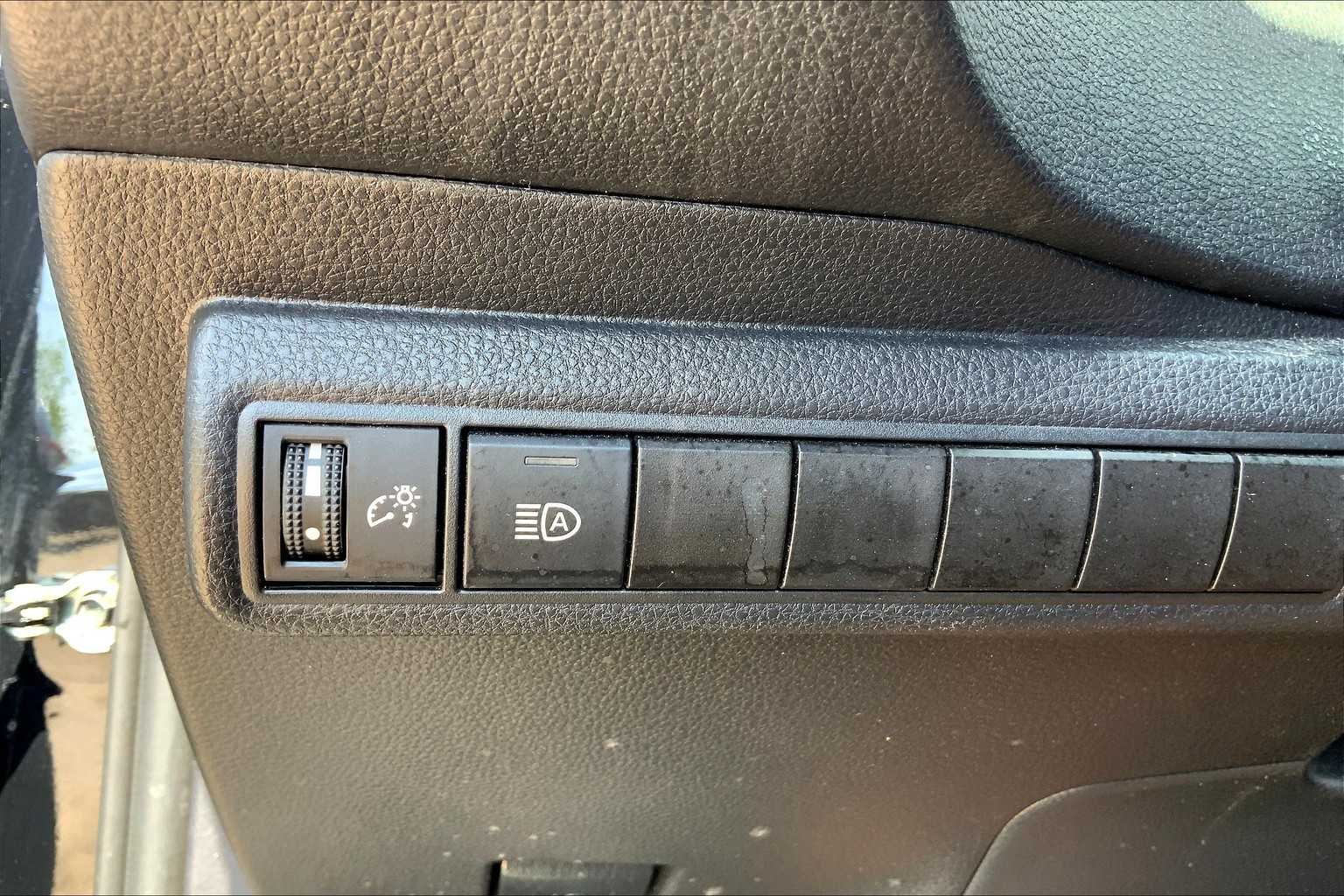 Used 2023 Midnight Black Metallic Toyota LE image 33