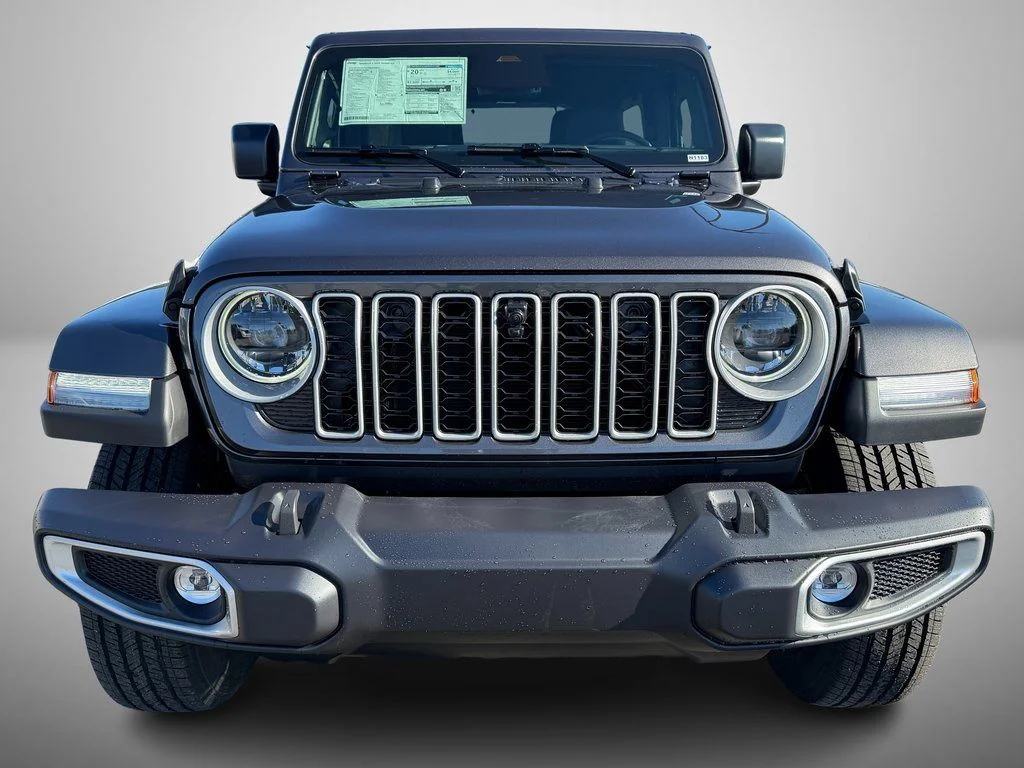 New 2026 Granite Crystal Metallic Clear-Coat Exterior Paint Jeep Sahara image 10