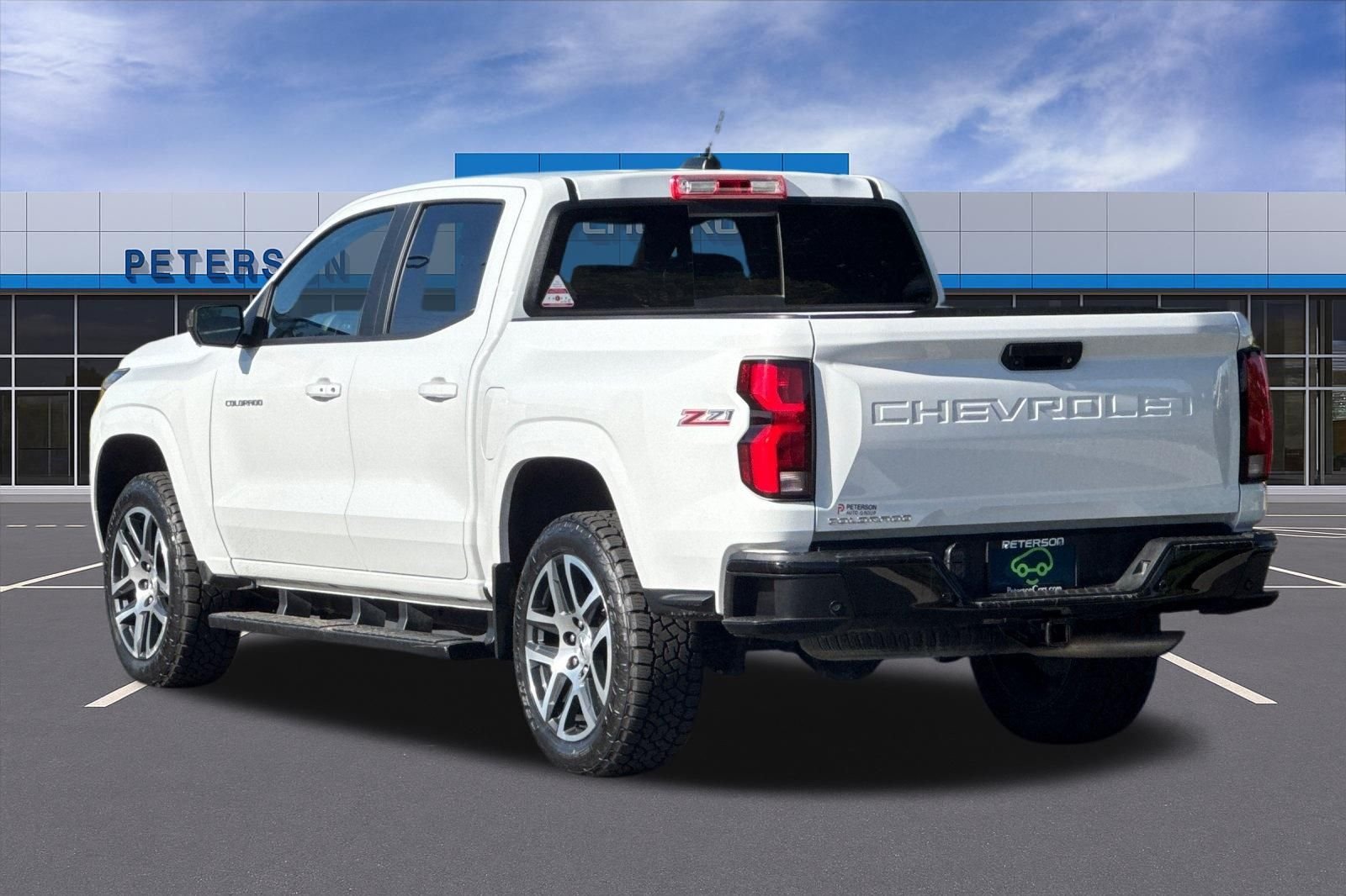 Used 2024 White Chevrolet Z71 image 6
