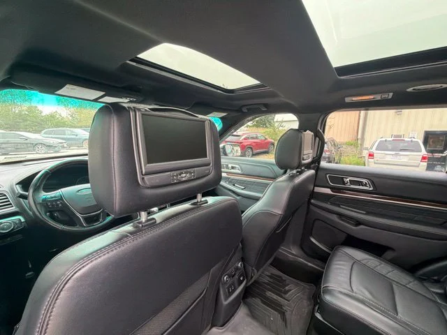 Used 2017 Black Ford Platinum image 18