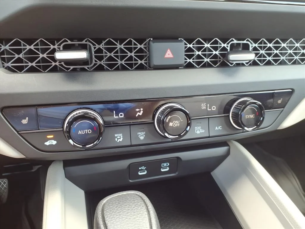 2025 Honda Accord SE - Photo 19