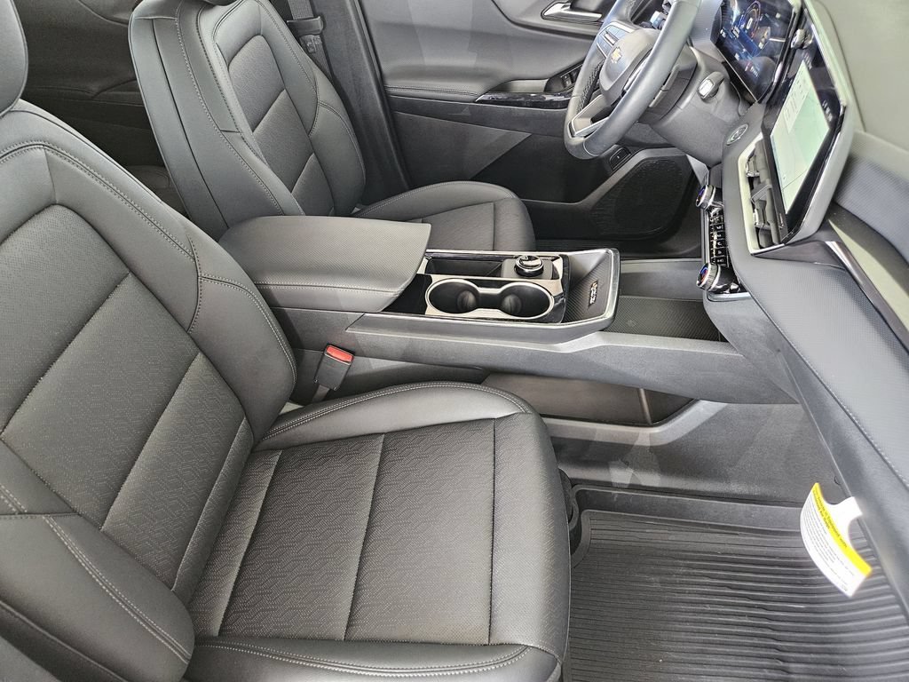 2026 Chevrolet Equinox LT - Photo 12
