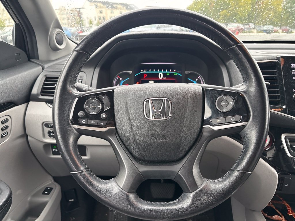 Used 2021 Modern Steel Metallic Honda Touring image 15