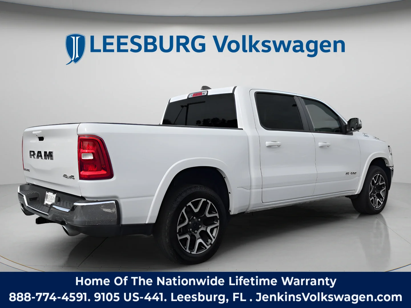 Used 2025 Bright White Clearcoat Ram Laramie image 4
