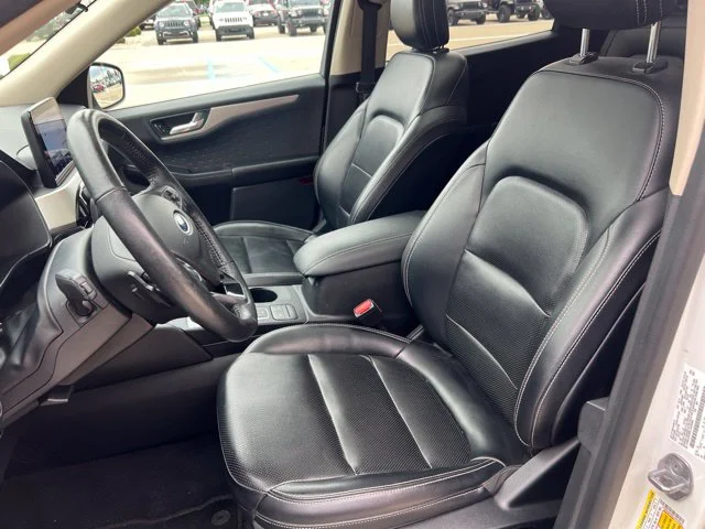 Used 2020 White Ford SEL image 11