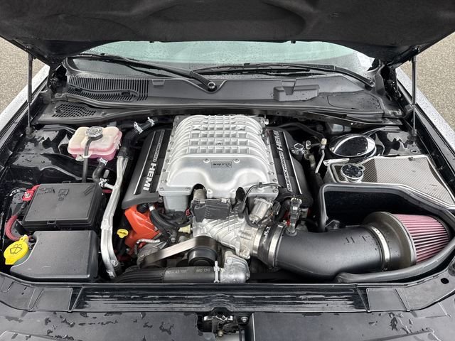 Used 2016 Pitch Black Clearcoat Dodge SRT Hellcat image 29
