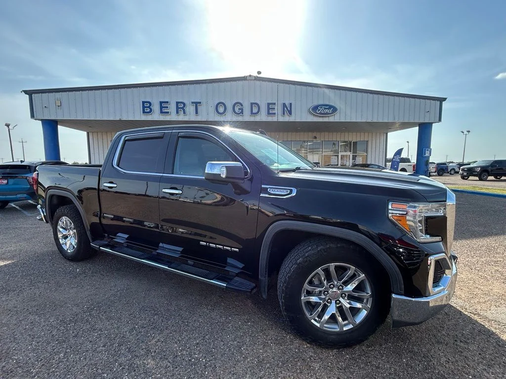 Used 2020 Black GMC SLT image 1