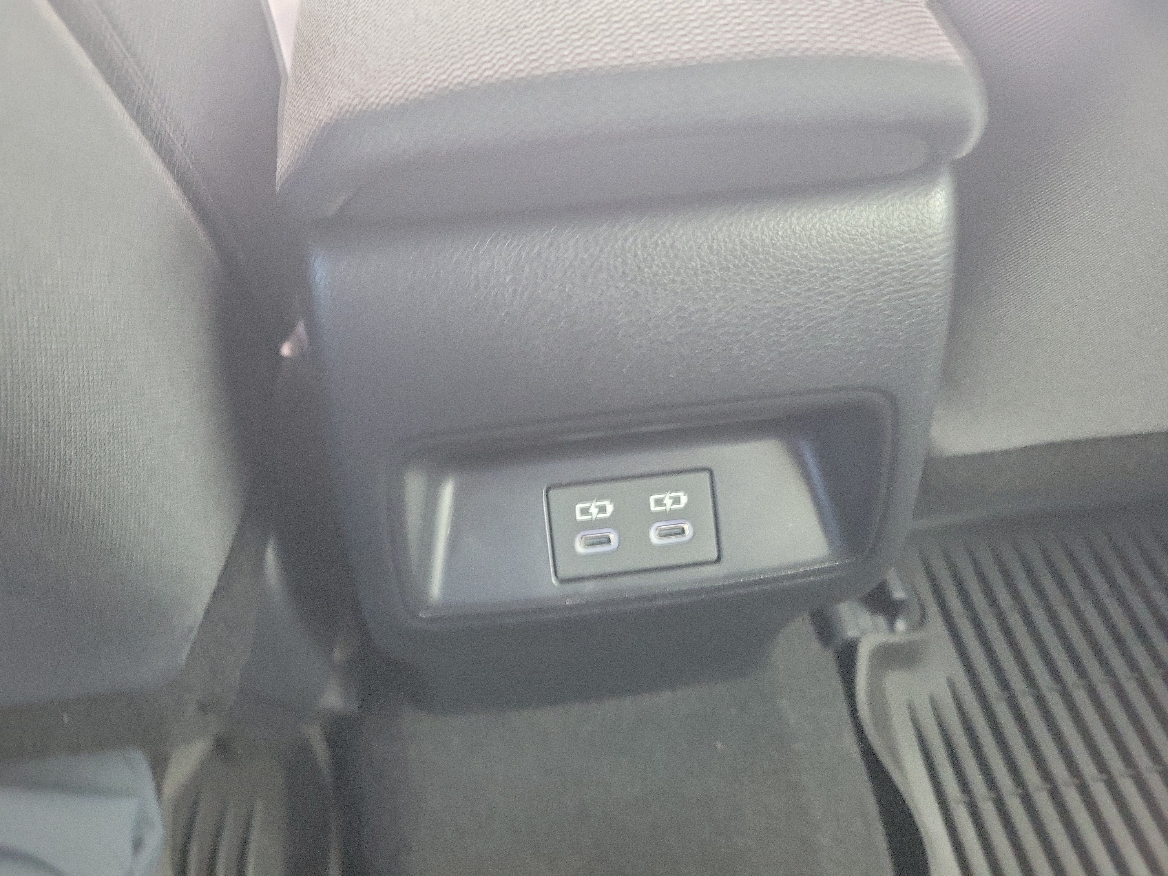 Used 2025 Pearl Toyota LE image 13