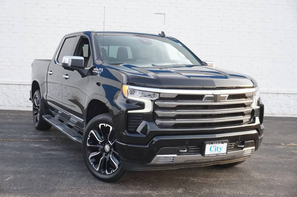 New 2026 Black Chevrolet High Country image 4