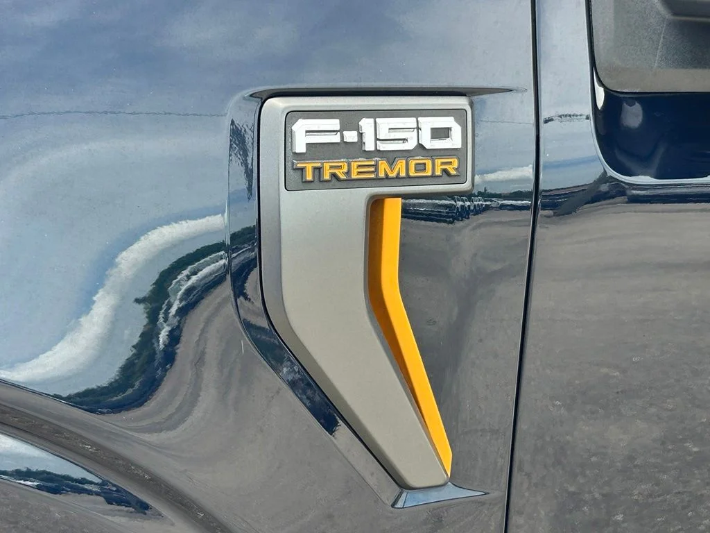 Used 2022 Antimatter Blue Metallic Ford Tremor image 17