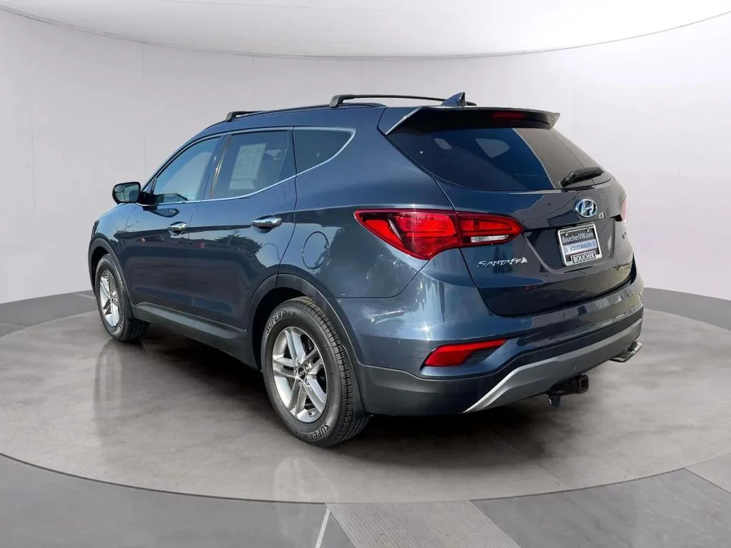 Used 2017 Marlin Blue Hyundai 2.4 Base image 3