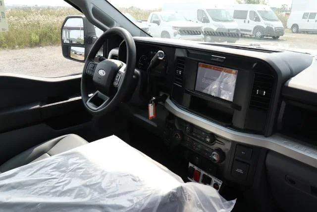 2025 Ford F-550 Super Duty Chassis Cab XL - Photo 41