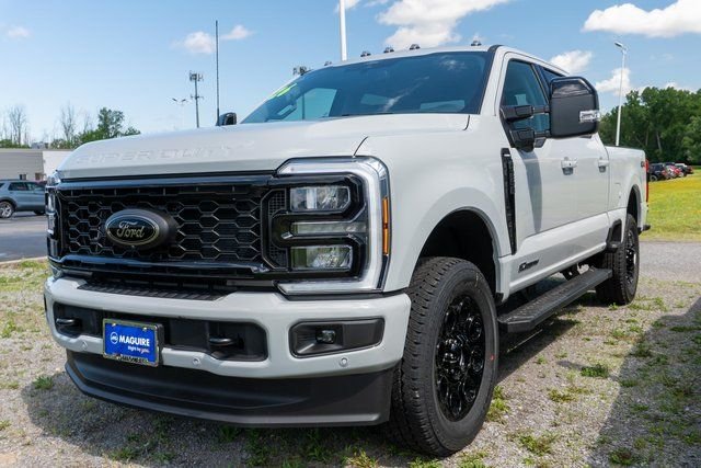 New 2026 Avalanche Ford F-250® Lariat® image 2