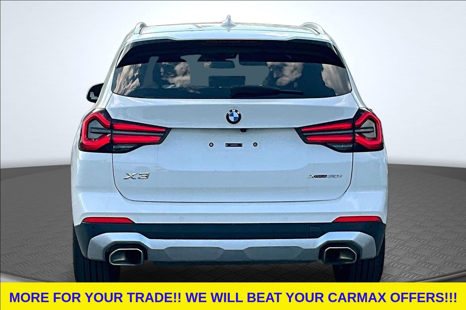 Used 2024 White BMW xDrive30i image 5