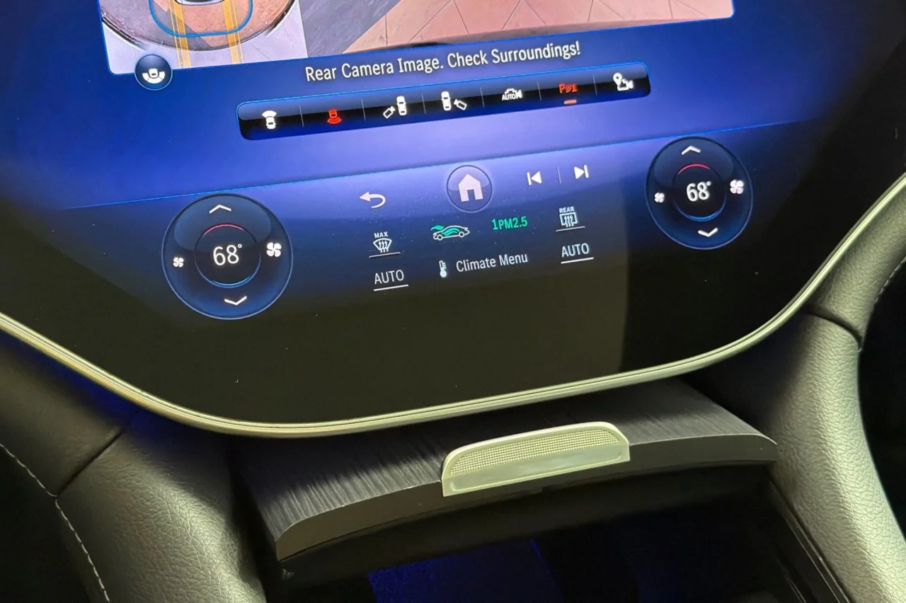 Certified Used 2024 Black Mercedes-Benz EQS 450 image 18