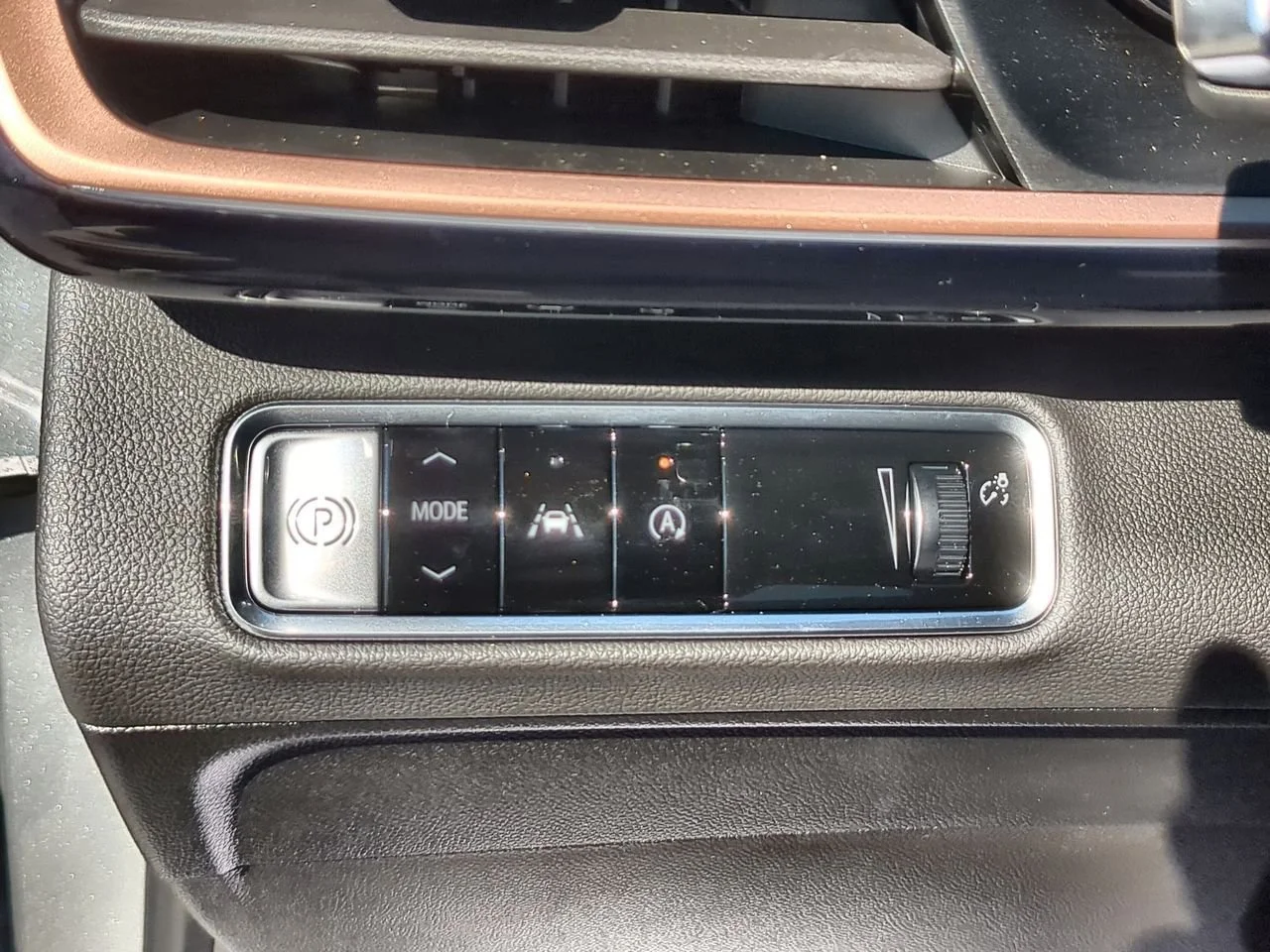 New 2026 Moonstone Gray Metallic Buick Sport Touring image 18