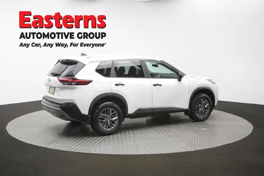 Used 2023 White Nissan S image 44