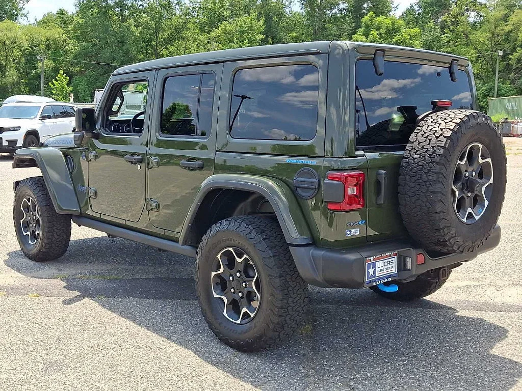 Used 2023 Sarge Green Clearcoat Jeep Rubicon image 8