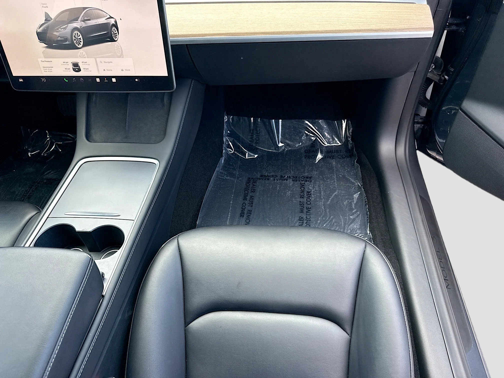 Used 2023 Midnight Silver Metallic Tesla Base image 17