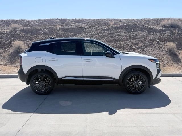 New 2026 Aspen White TriCoat / Super Black Two-tone Nissan SR image 4