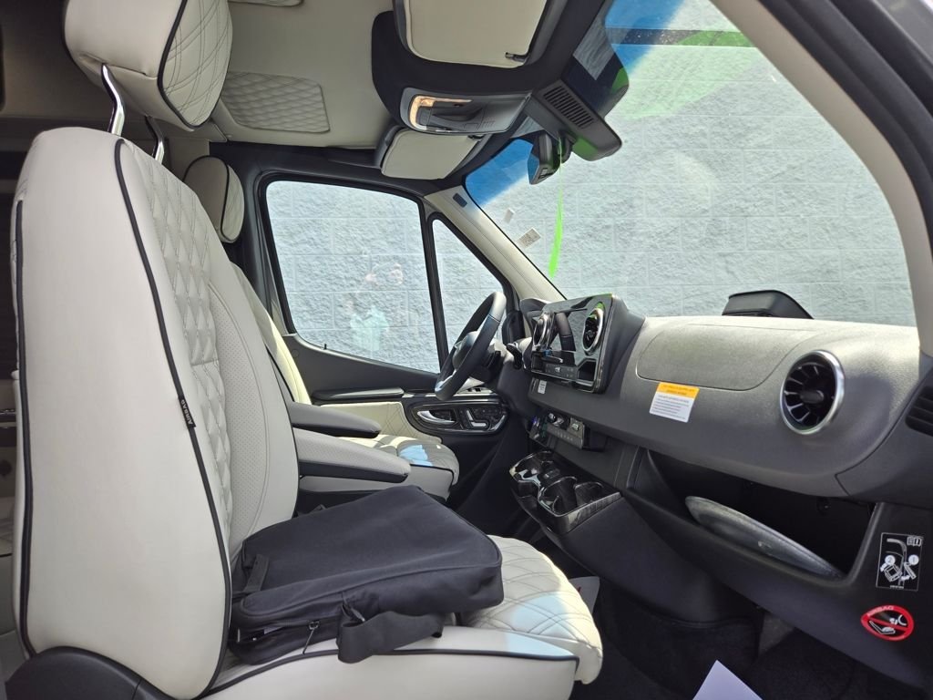 2025 Mercedes-Benz Sprinter Cargo Van Base - Photo 30