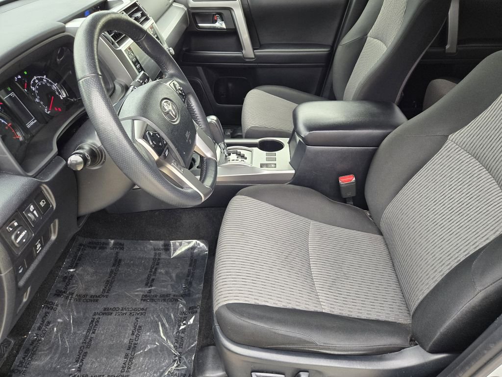 Used 2021 White Toyota SR5 image 8