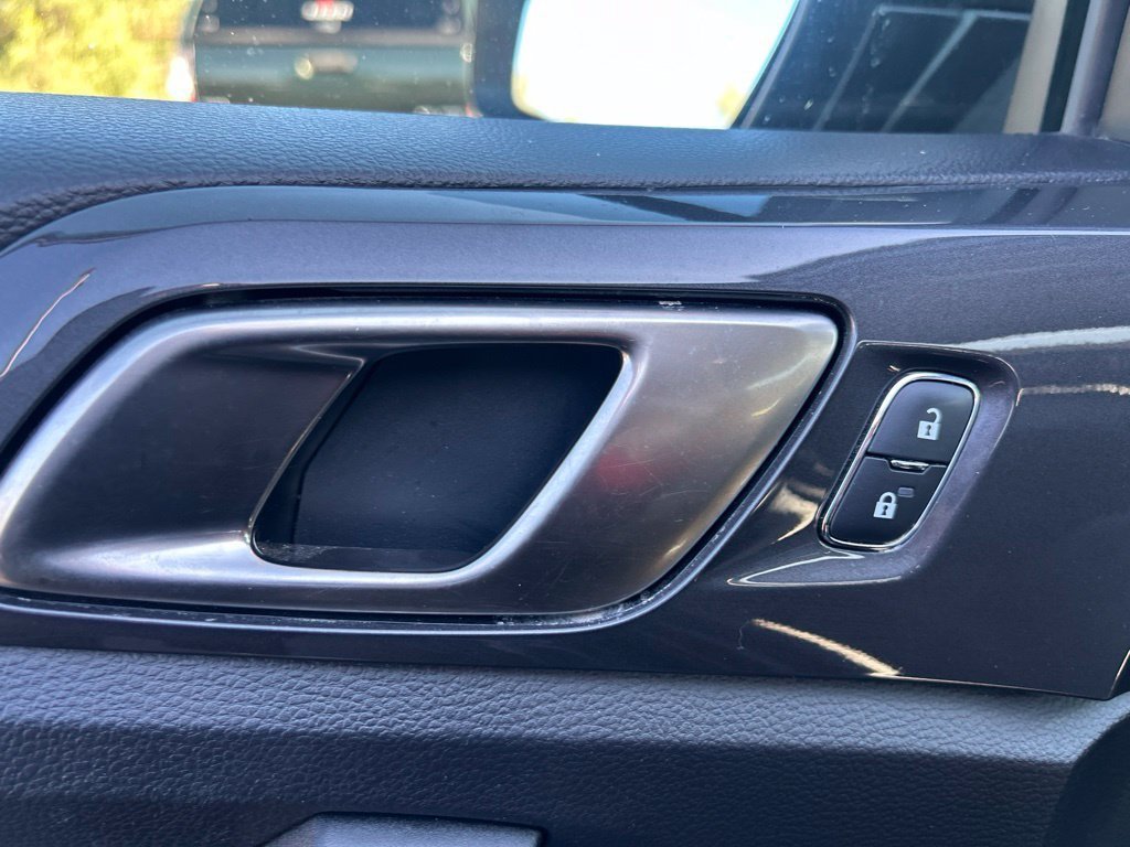 Used 2019 Magnetic Ford Lariat image 19