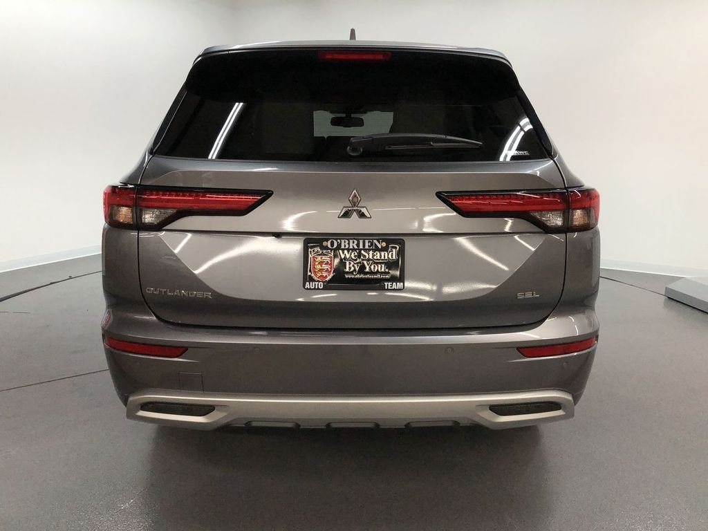 Used 2022 Grey Mitsubishi SEL image 37