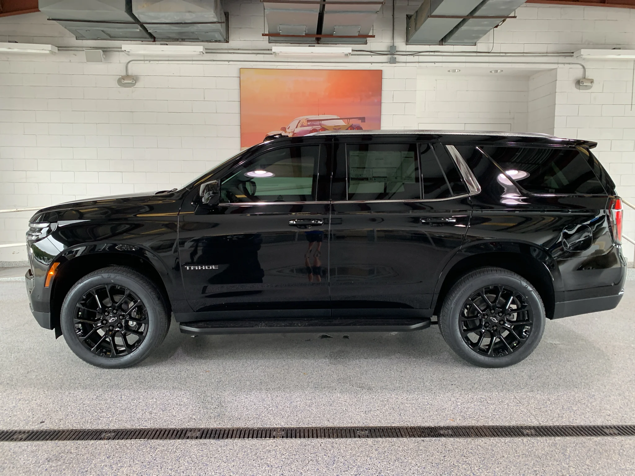 2027 Chevrolet Tahoe LS - Photo 6