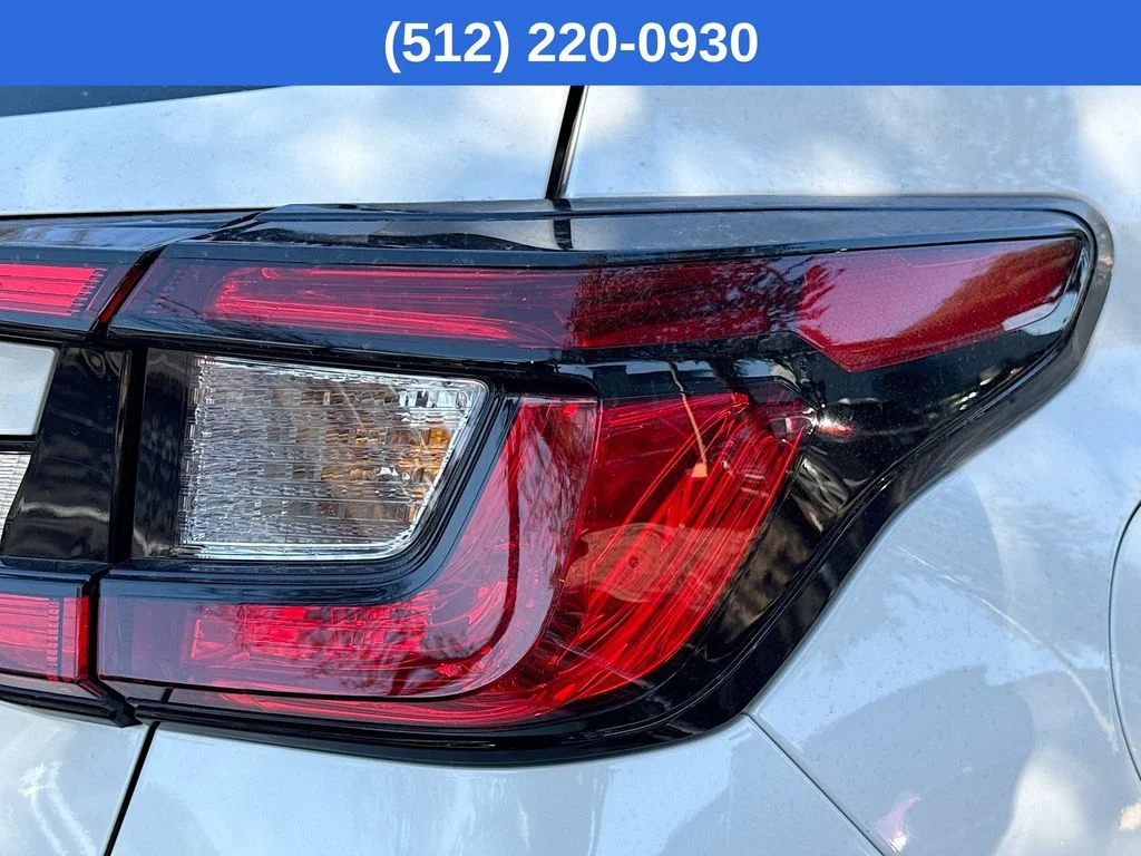 New 2026 CRYSTAL WHITE PEARL Subaru Premium image 31