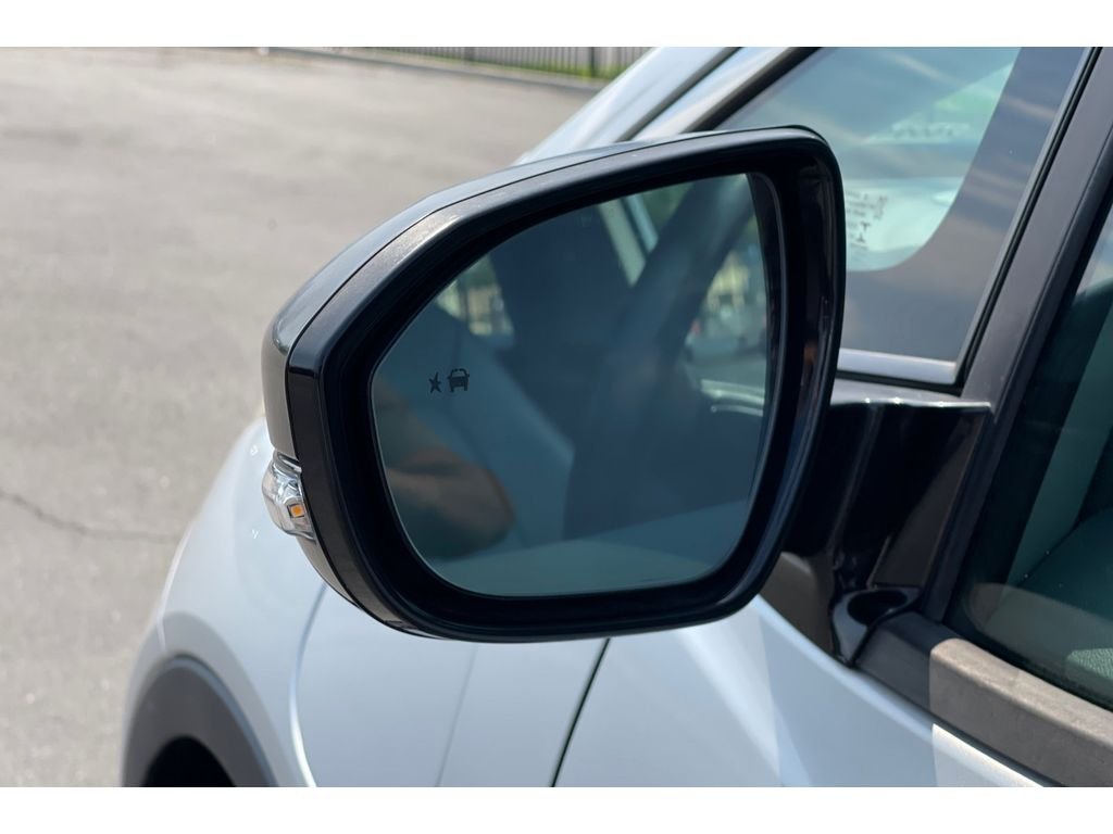 Used 2017 Silver Ice Metallic Chevrolet Premier image 49