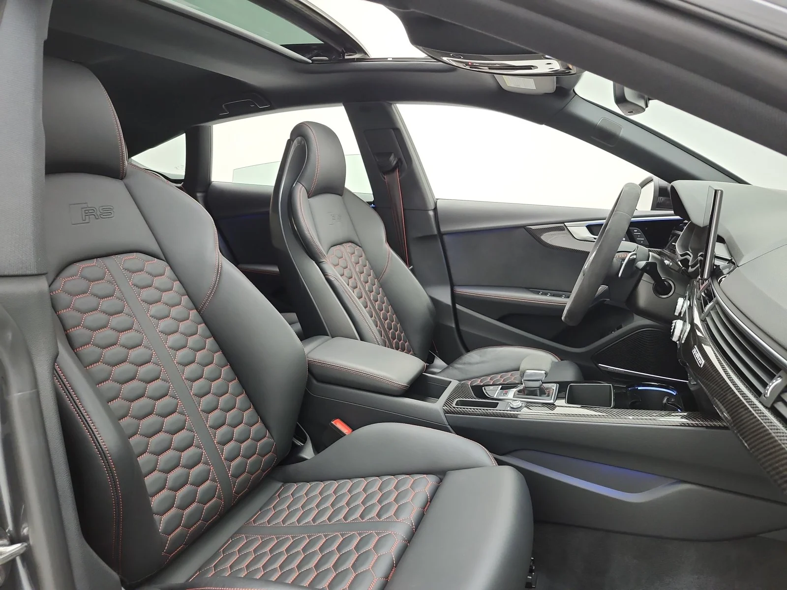 Used 2024 Daytona Gray Pearl Effect Audi 2.9 TFSI quattro image 20
