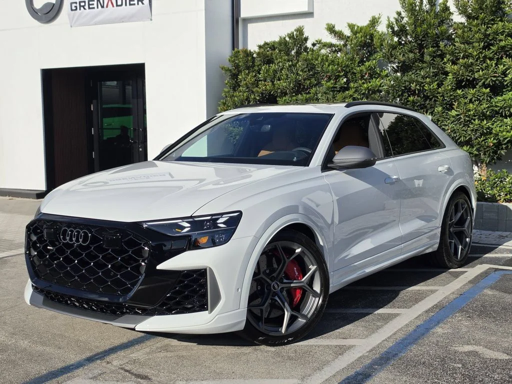 Used 2025 Carrara White Audi 4.0T image 2