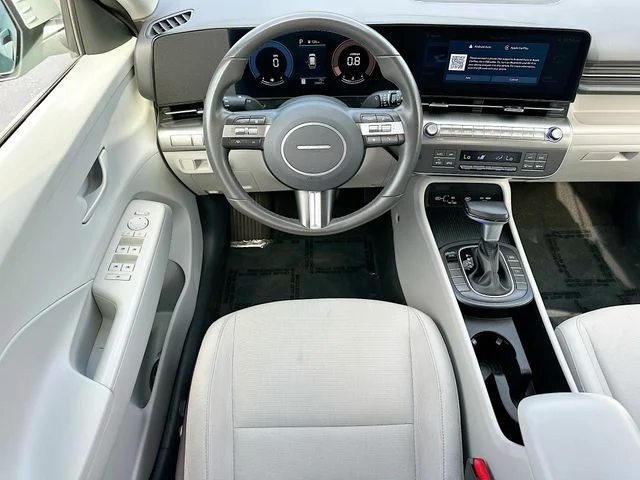 Used 2025 Green Hyundai SEL image 20