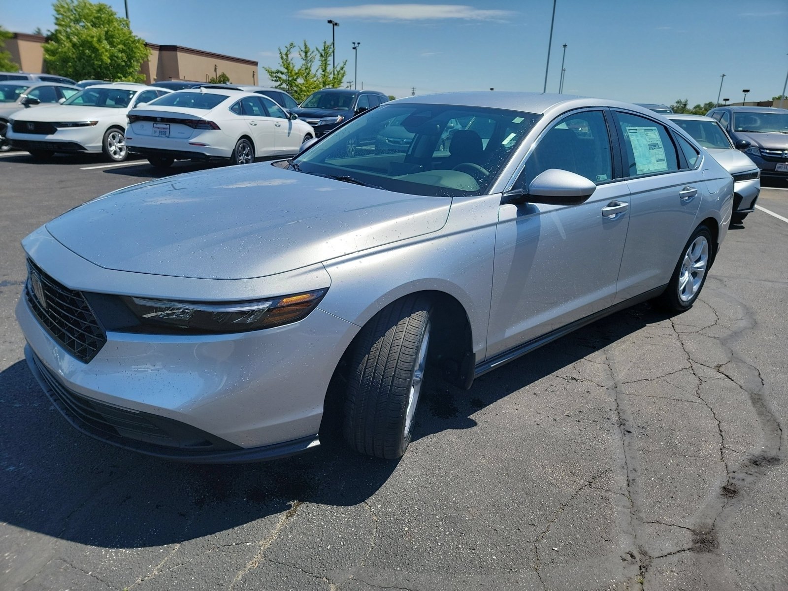 New 2026 Solar Silver Metallic Honda LX image 3