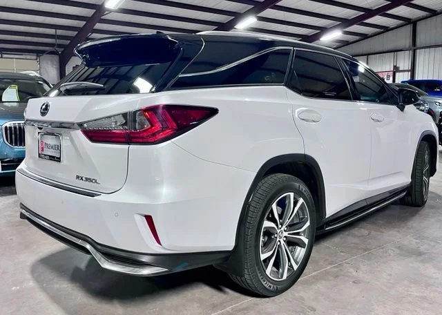 Used 2022 White Lexus 350L image 3