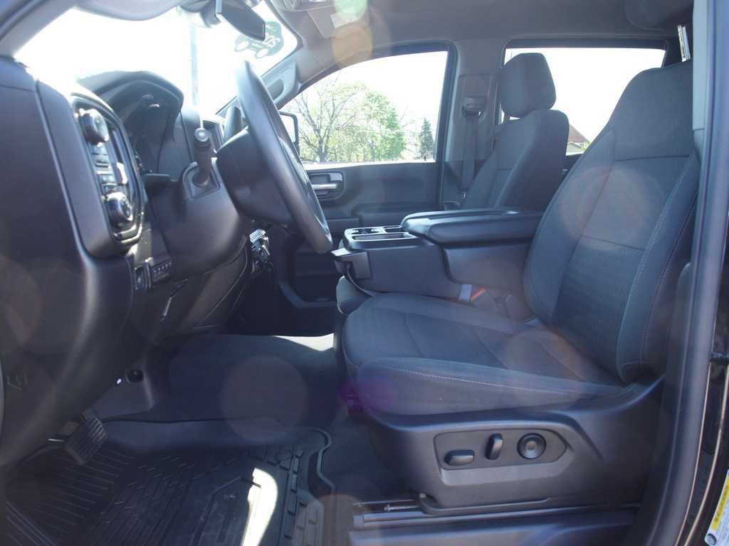 2025 Chevrolet Silverado 2500HD Custom - Photo 27